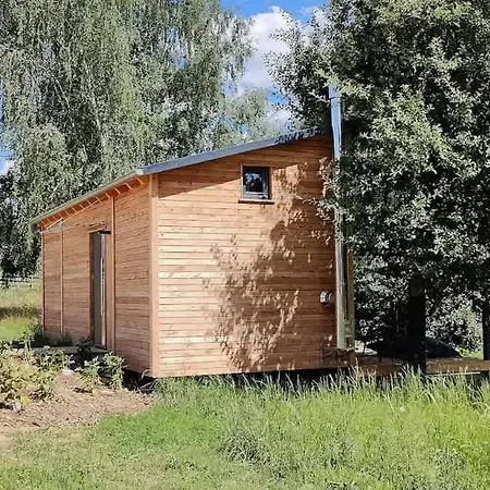 Vakantiehuis Tinyhousebeidresden Mit Fasssauna Zwischen Den Teichen Und Auf Der Pferdekoppel Kaminofen Terrasse Klimaanlage