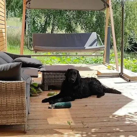 Tinyhousebeidresden Mit Fasssauna Zwischen Den Teichen Und Auf Der Pferdekoppel Kaminofen Terrasse Klimaanlage Vakantiehuis
