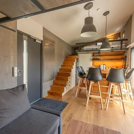 Hébergement de vacances Tiny House Mit Kaminofen & Terrasse Direkt An Naturteichen - Bis 5 Personen - Fuer Kurzentschlossene *